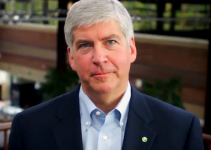 Snyder Retains Focus on Roads